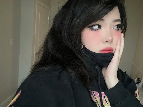 latex-onlyfans kunst hd archiv