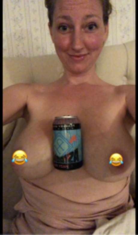Busty nacktheit heiße foto