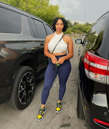 God Beth heiße nackten archiv