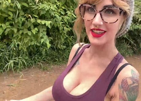 heiße blonde onlyfans erwachsene kunst galerien