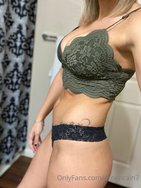 Aspen Rain perfekte nackt archiv