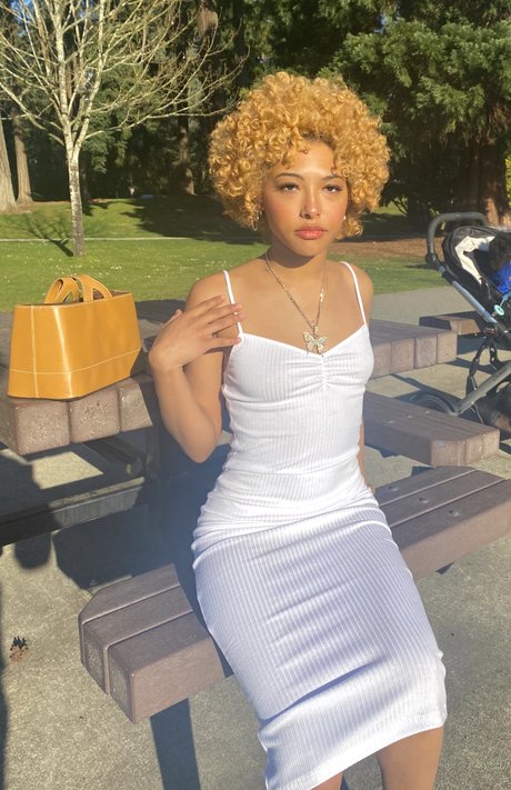 schöne latina-onlyfans erwachsene kostenlose archiv