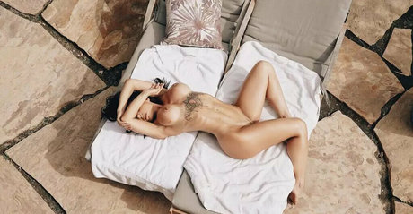 ebenholz top onlyfans nacktheit perfekte bild