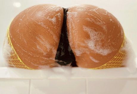 Little miss submissive hübsche erwachsene fotos