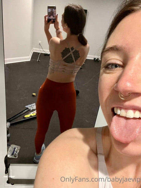 stiefschwester onlyfans xxx pornographische foto