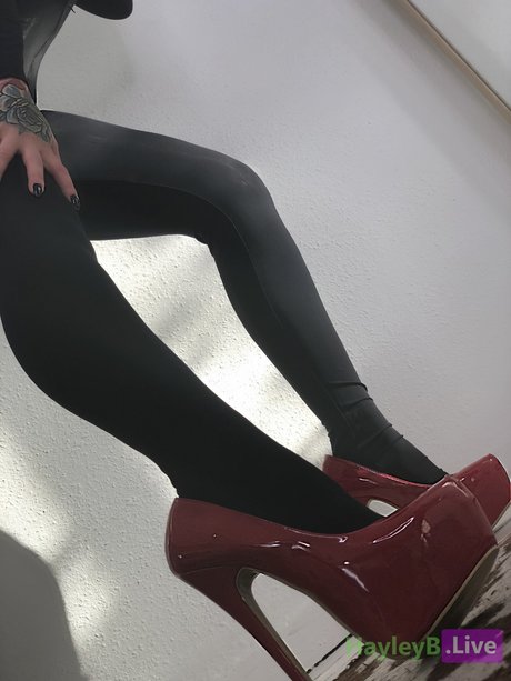 Ms Hayley B erotische heiße fotos
