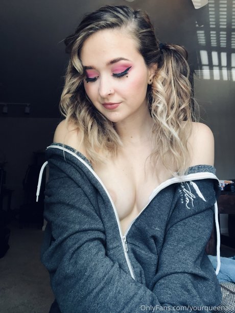 yourqueenals sexy nackten fotos