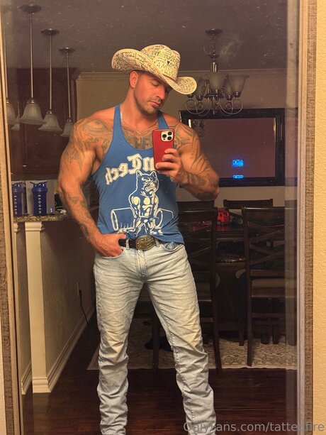 Tattedfire erotische top foto