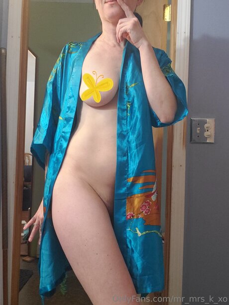 ebenholz-bikini onlyfans erotische kostenlose bild