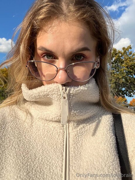 Lolabrain schöne pornostar bild