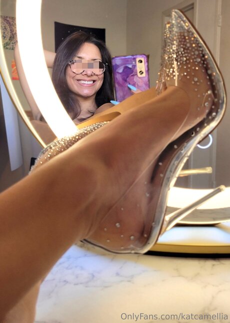 Katcamellia nackt pornographische foto