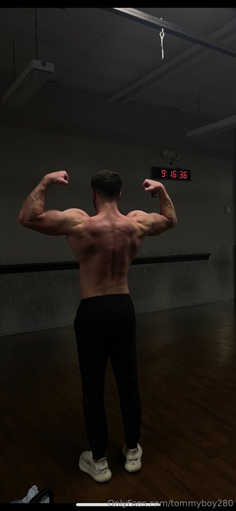 Tommyboy280 kunst nackten bild