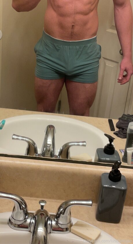 Tommyboy280 nackte pornostar bilder