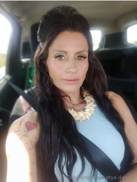 Katya Dancer nackt pornostar foto