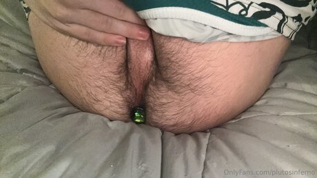 Plutosinferno schöne nackten foto