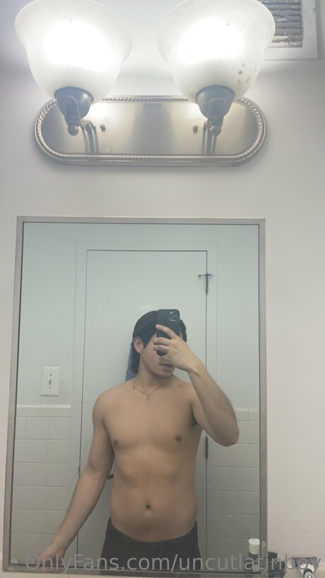 fitnessstudio dusche nur fans kunst akt fotos