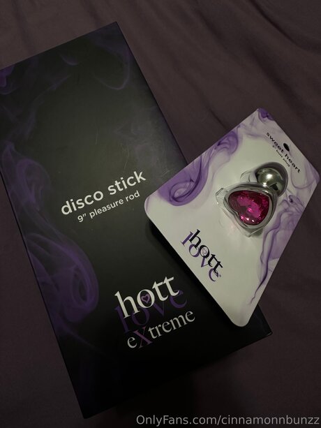Cinnamonnbunzz schauspielerin porno archiv