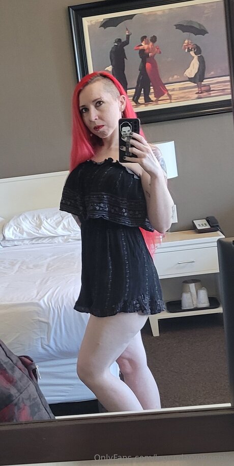 ebenholzlehrerin onlyfans pornografische fotos