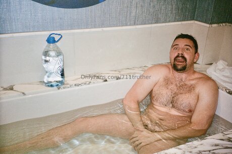 Brawnyhotdog model sex bild