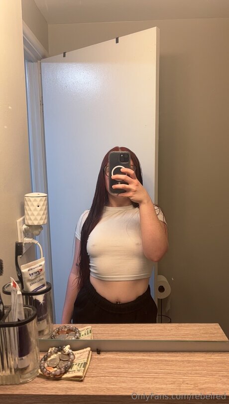 Rebelred pornographische galerien