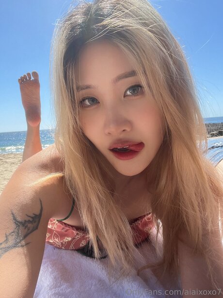 Aiaixoxo7 top xxx bild