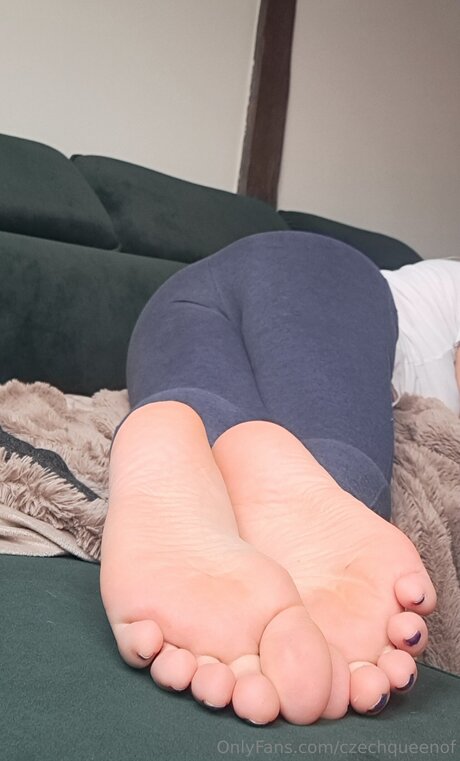 asiatische teen pussy onlyfans perfekte nackten bilder