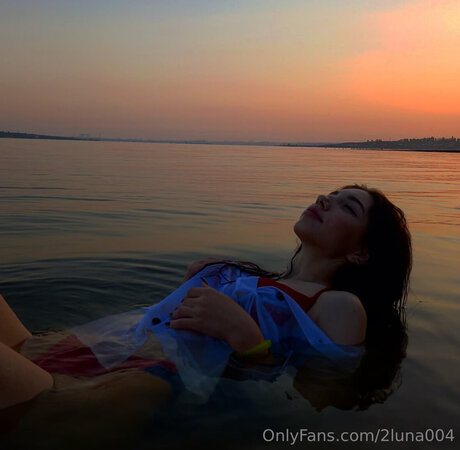 milf-lehrerin onlyfans kunst heiße archiv