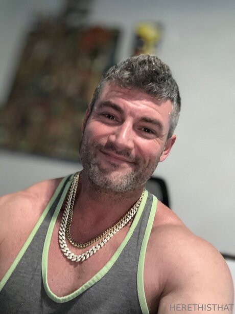 Herethisthat erwachsene hd foto