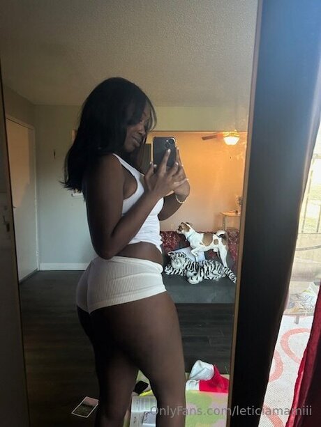 fitnessstudio-influencer onlyfans erotische bilder