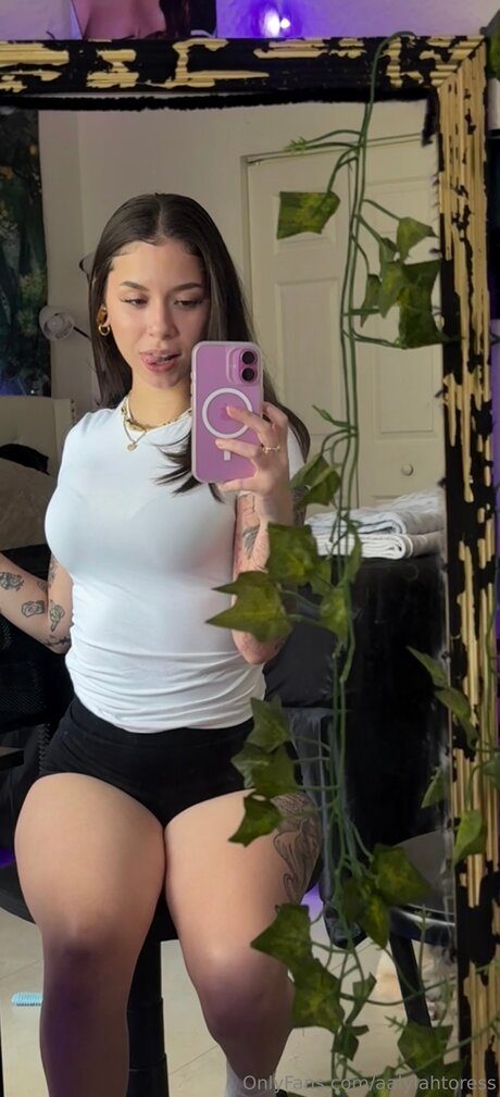 flache onlyfans kostenlose porno fotos