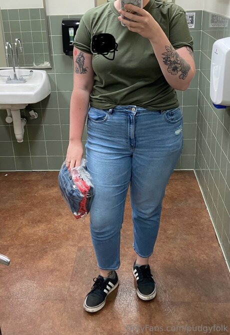 lesbische verführung onlyfans porno akt bilder