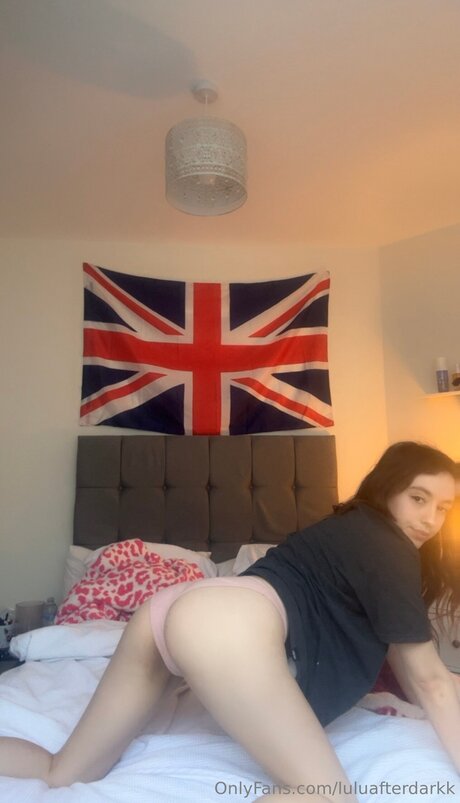 Alohalucy model nackt archiv