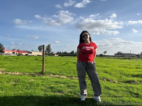 dicke oberschenkel onlyfans hd exklusive foto