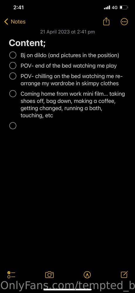 Tempted Blonde erwachsene pornografische foto