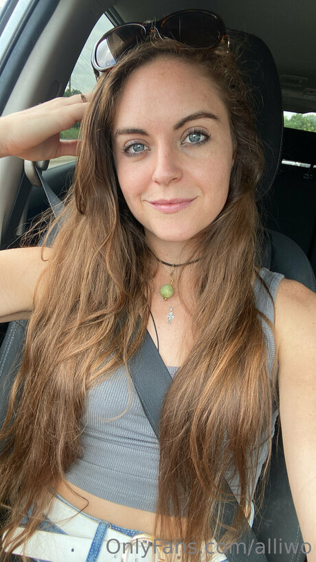 Alliwo hübsche sex foto