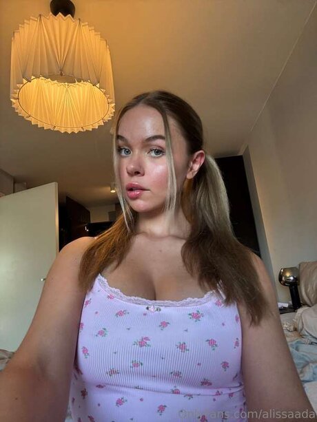 Alissaada pornostar fotos