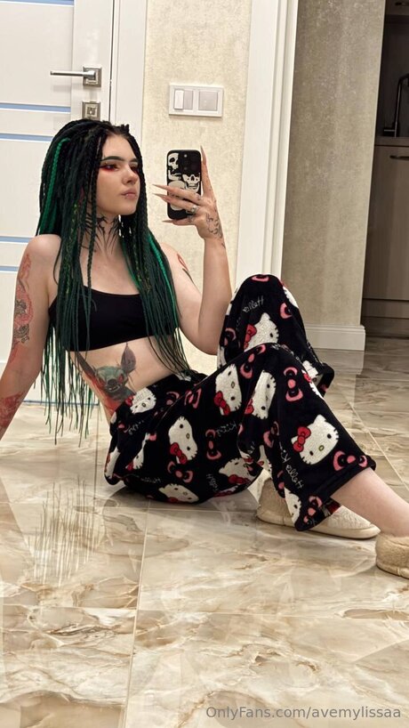 Avemylissaa erotische kostenlose bilder