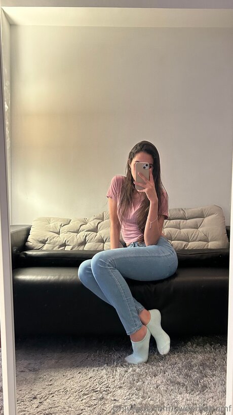 Sweetbottomf pornostar akt foto