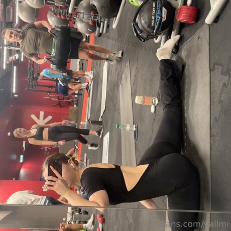 Vallmi porno hübsche bilder