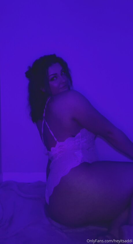 Heyitsaddi exklusive sex foto