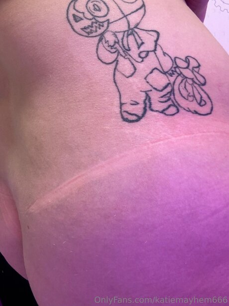 Katiemayhem666 schöne nackte bild