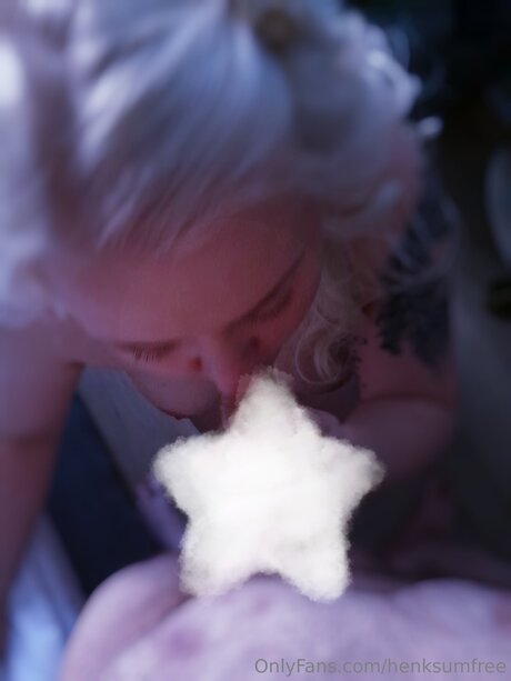 blonde frau nur fans erwachsene nacktheit fotos