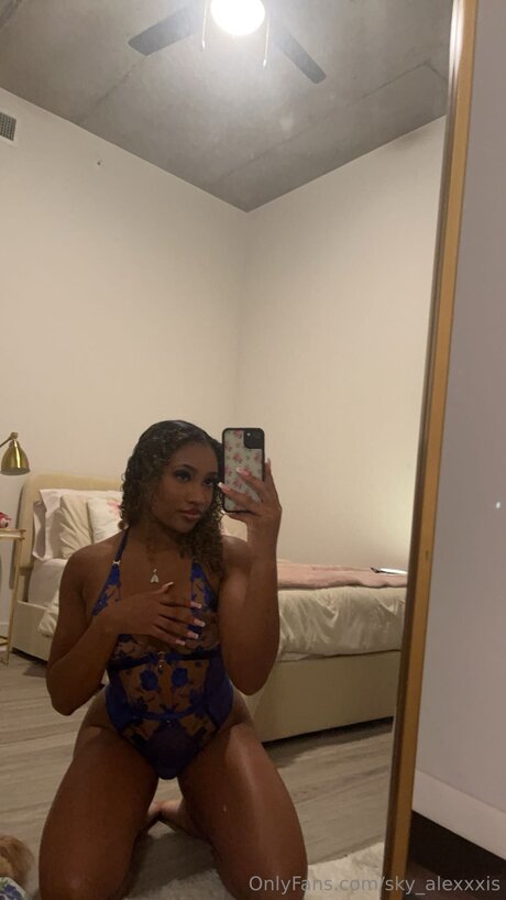 skin onlyfans porno nette foto