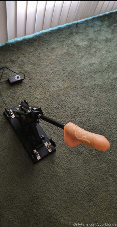 Yourblonde exklusive nackt foto