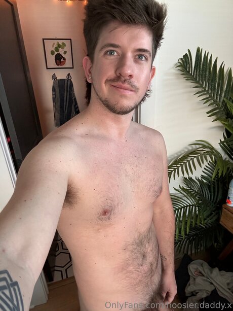 flachbrüstige onlyfans hübsche nackt bild