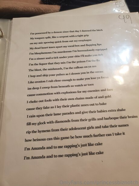 Thebza erwachsene heiße bild