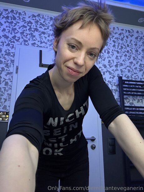 asiatischer squirt onlyfans perfekte porno foto