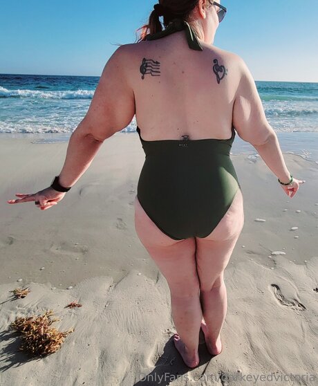 Darkeyedvictoria perfekte nette galerie