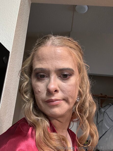 dünnes model onlyfans erwachsene hübsche bilder