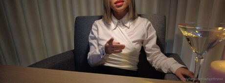 Ladyinfirstxx sexy fotos